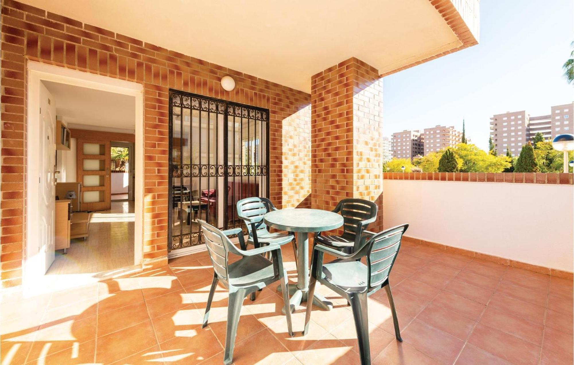 Amazing Apartment In Oropesa Del Mar With Kitchen Екстер'єр фото